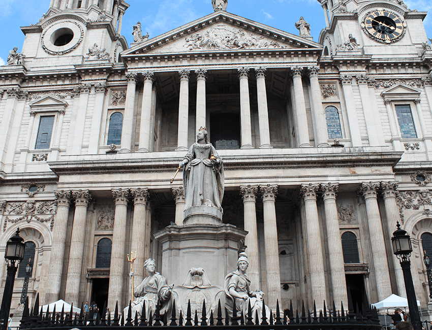 Apple training in London, near St Paul's